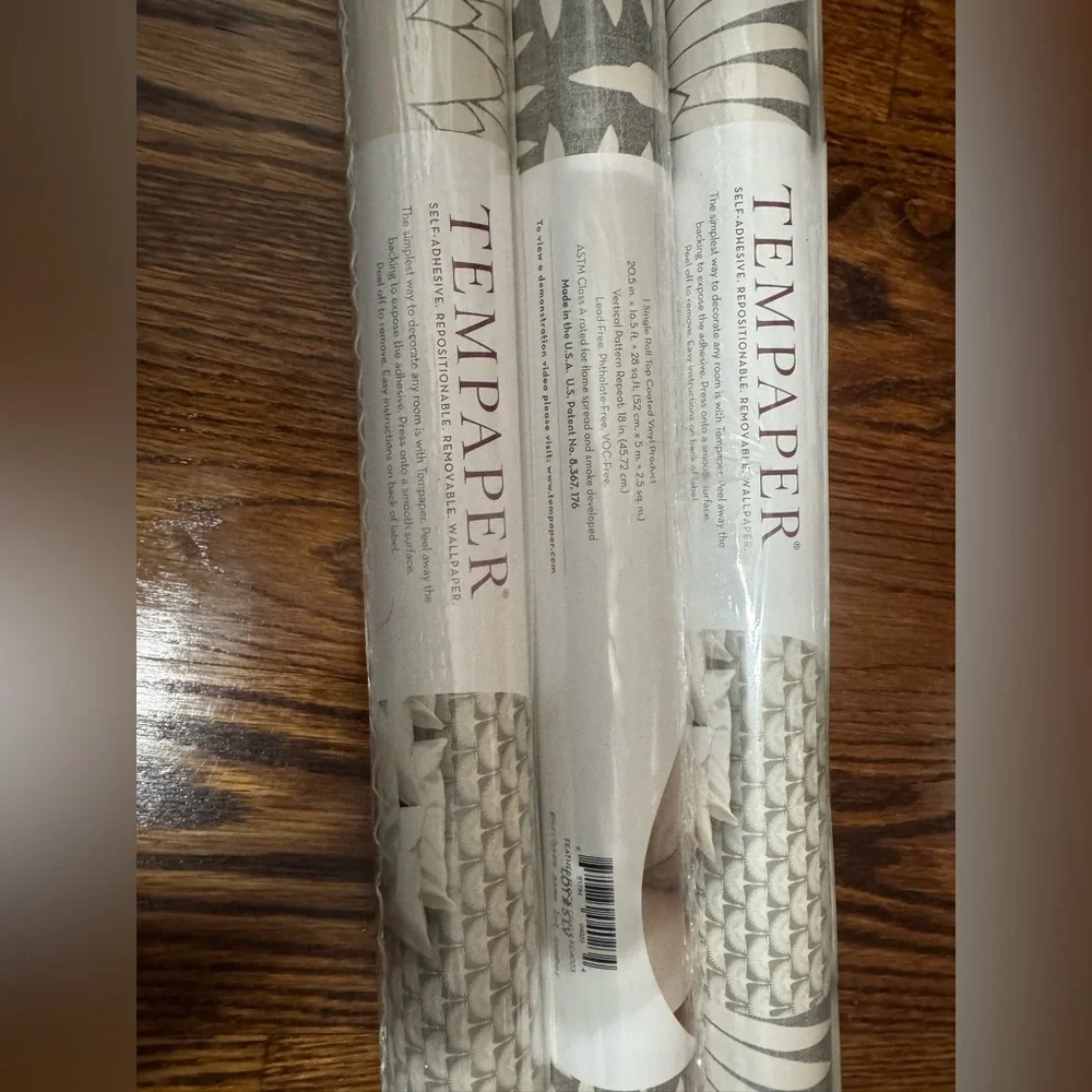 New Sealed TEMPAPER grey Feather Flock chalk self- adhesive, removable Wallpaper